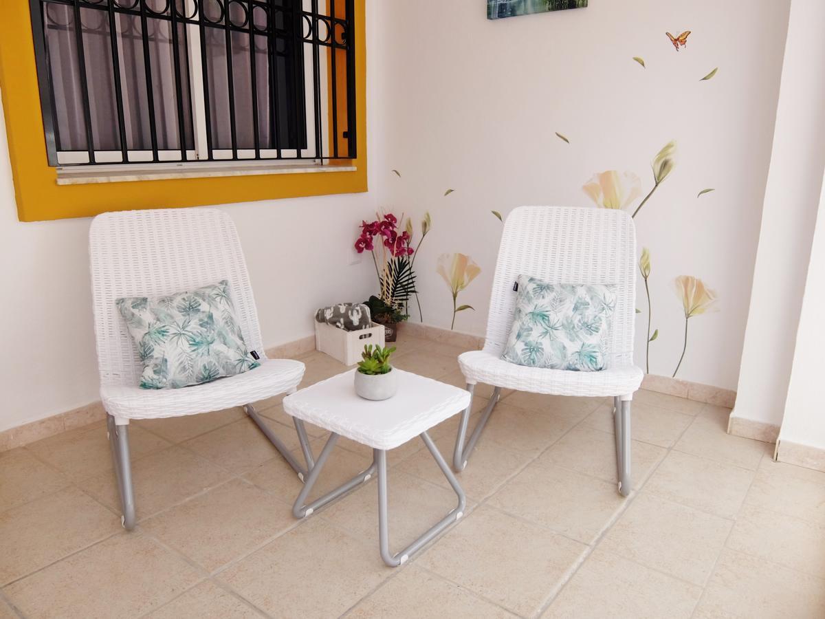 Apartamento Familiar Junto A La Playa De San Fernando - أوليفا المظهر الخارجي الصورة