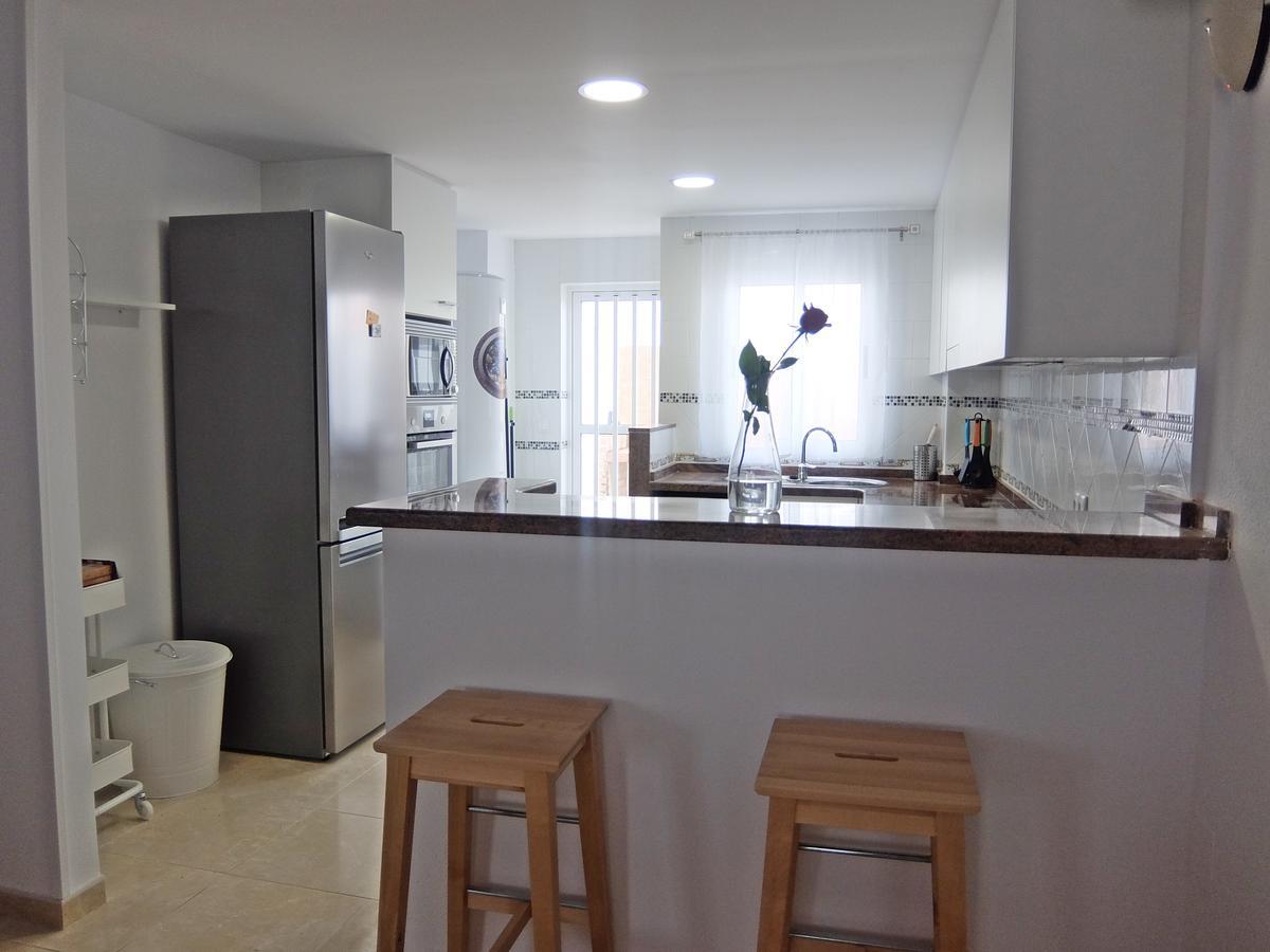 Apartamento Familiar Junto A La Playa De San Fernando - أوليفا المظهر الخارجي الصورة