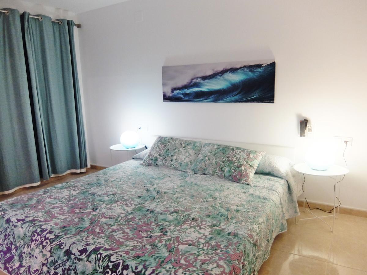 Apartamento Familiar Junto A La Playa De San Fernando - أوليفا المظهر الخارجي الصورة